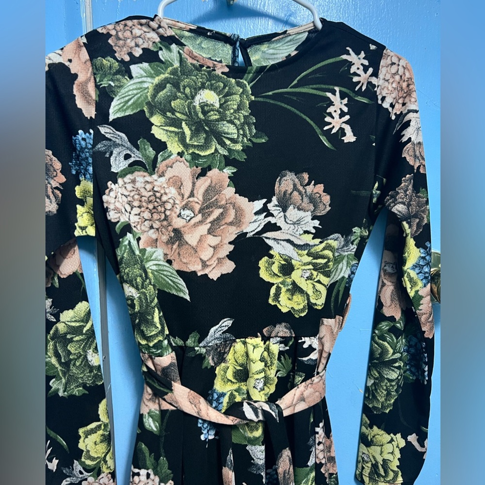 Floral Maxi dress with belt